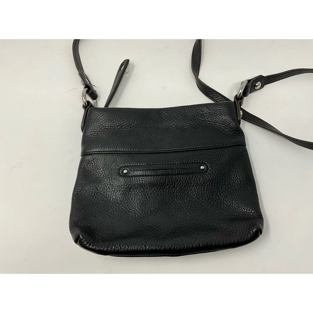 B. Makowsky Black Leather Inner Pocket Crossbody Strap Women's Shoulder Handbag‎